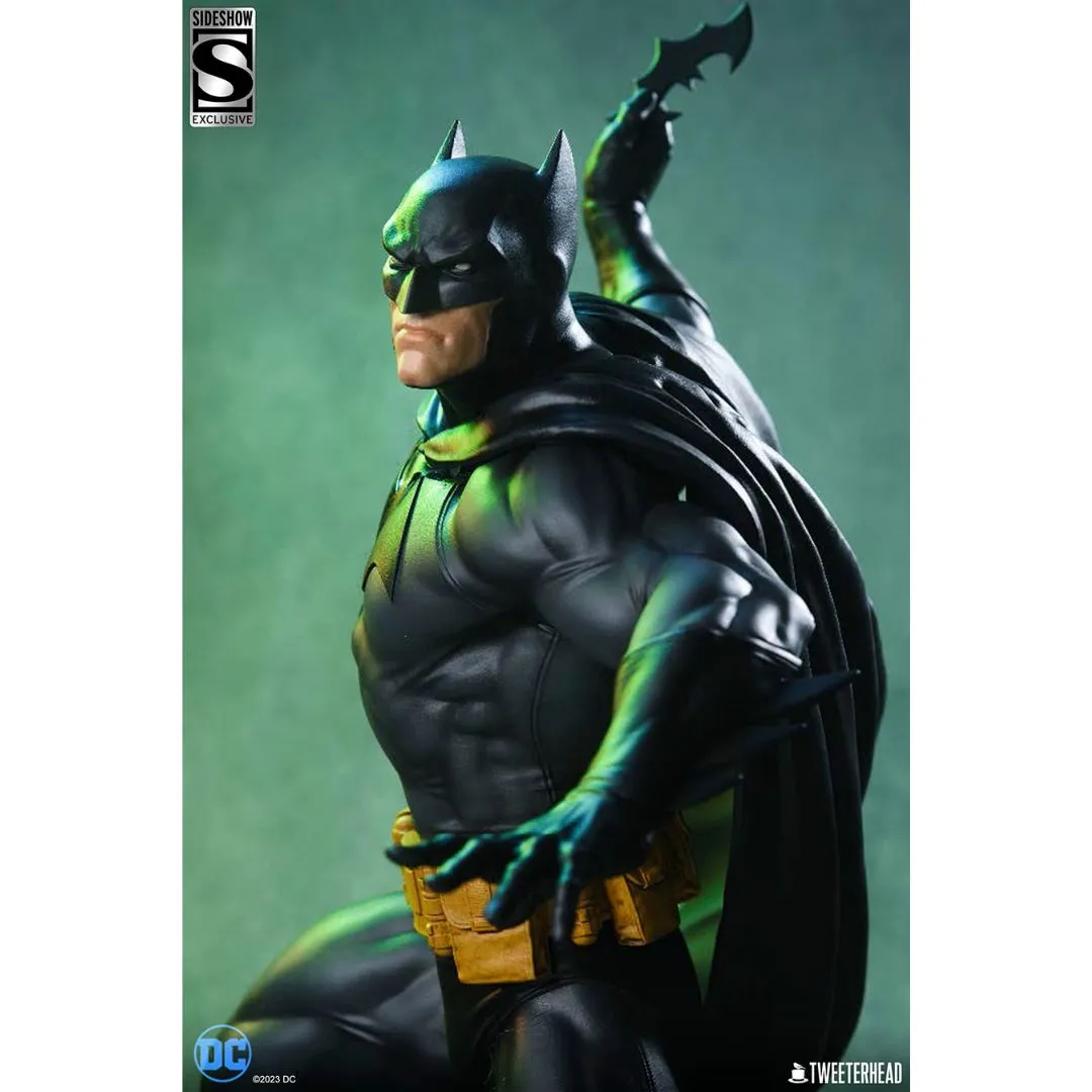 Batman™ (Black And Gray Edition ) Quarter Scale Maquette Statue By Tweeterhead