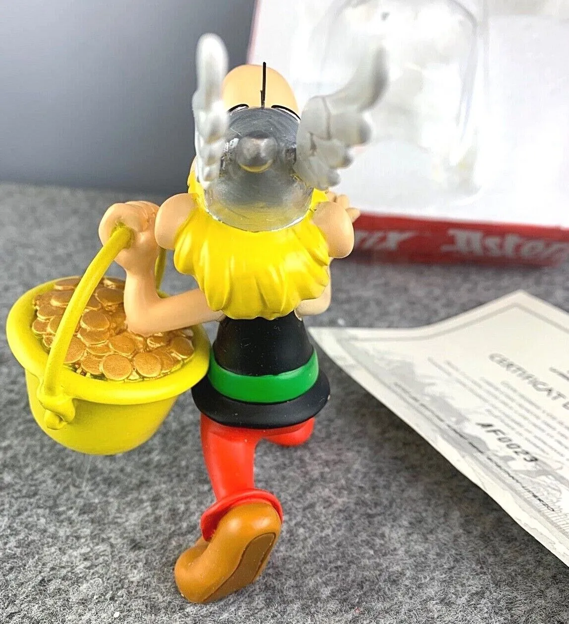 Hachette Ed. Rene Figurine #1 Asterix & Cauldron Ltd 12cm Grand Galerie Figure