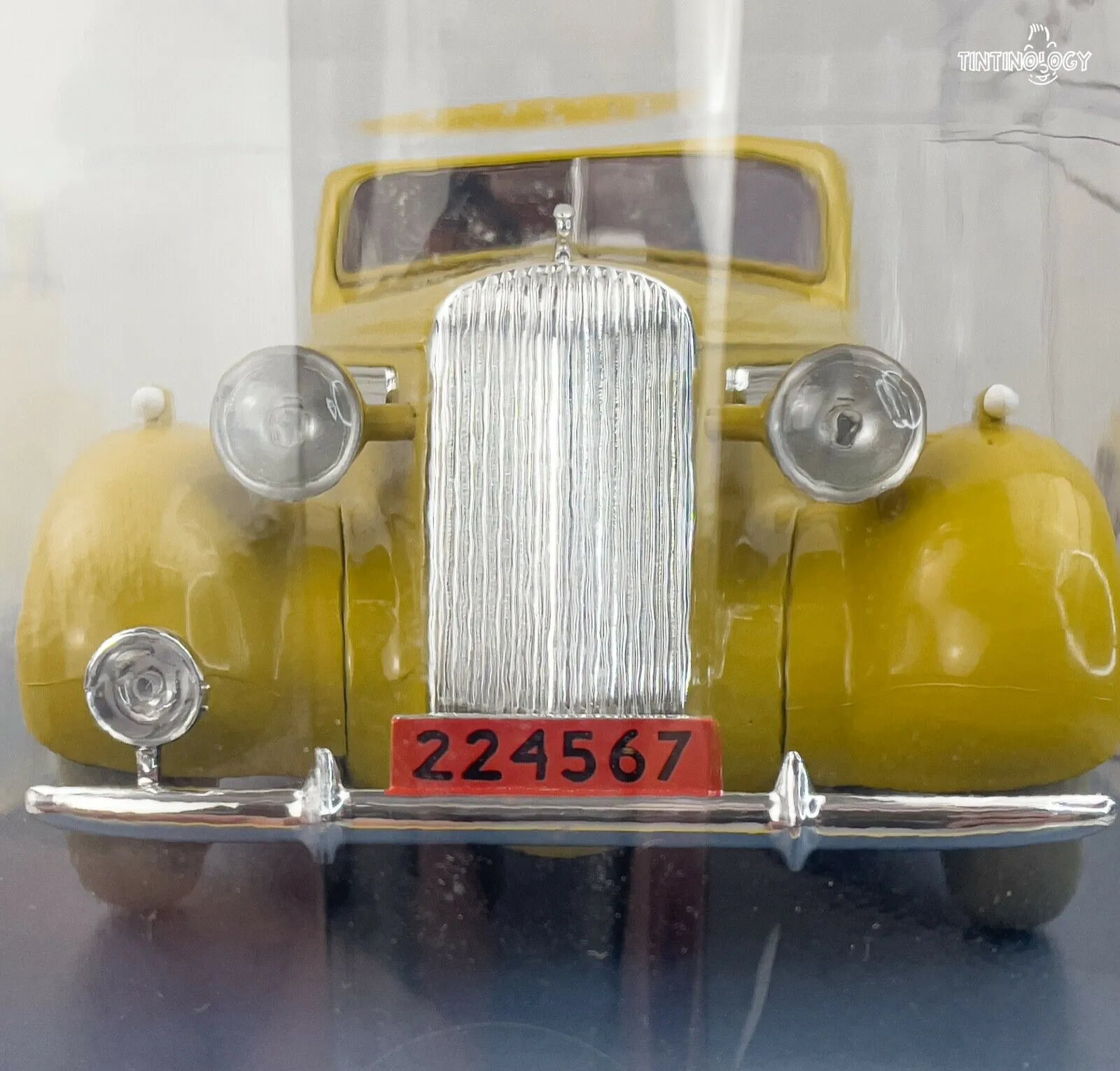 HACHETTE Tintin Car 1/24 #36 Beige Car: 7 Crystal Balls Rare Model Voiture