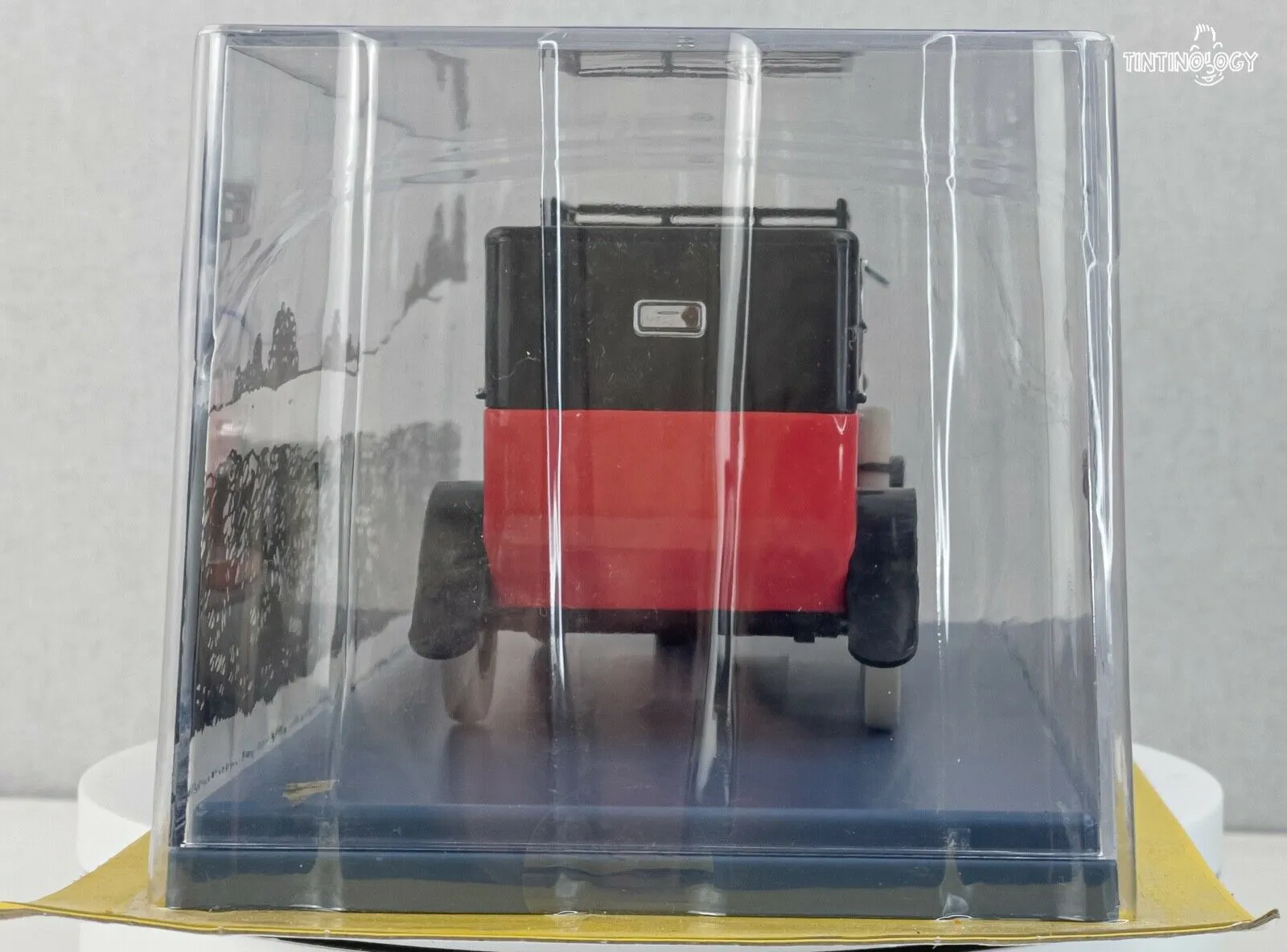 HACHETTE Tintin Car 1/24 #62 Eastdown Taxi: Black Island Model Figure