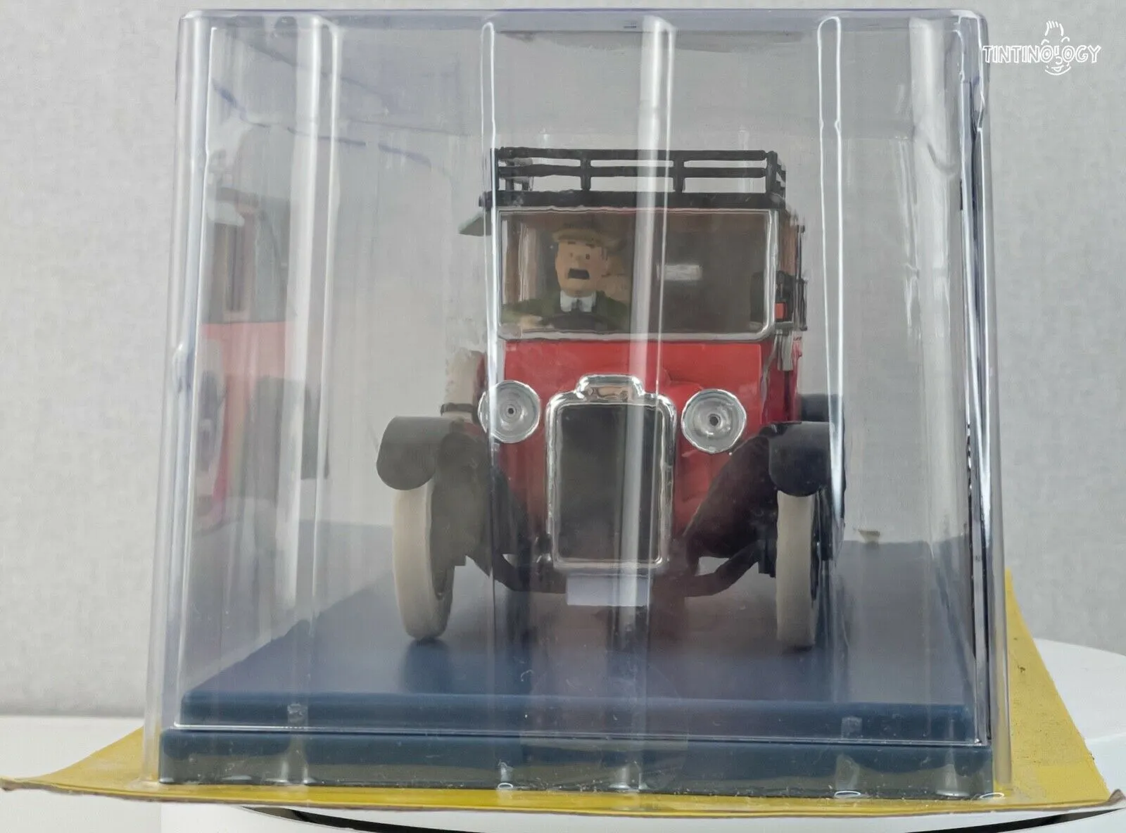 HACHETTE Tintin Car 1/24 #62 Eastdown Taxi: Black Island Model Figure