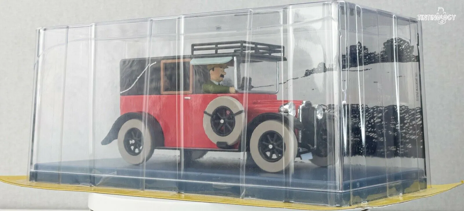 HACHETTE Tintin Car 1/24 #62 Eastdown Taxi: Black Island Model Figure