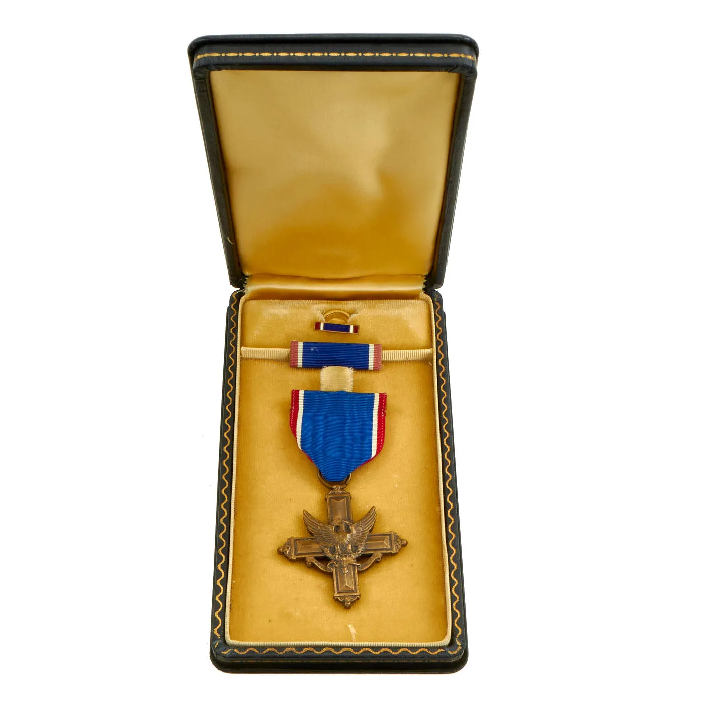 Original U.S. WWII Cased Numbered Distinguished Service Cross Set by U.S. Mint in 1945 - #28286